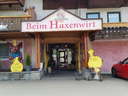 Photo: Beim Haxenwirt